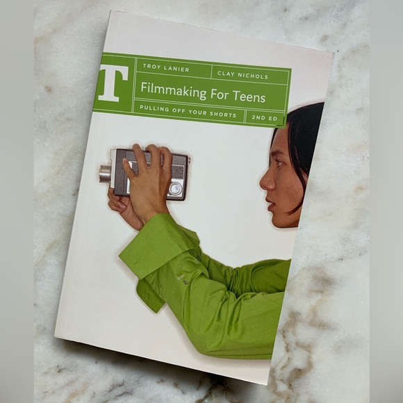 NEW Filmmaking for Teens Book - Picture 2 of 9